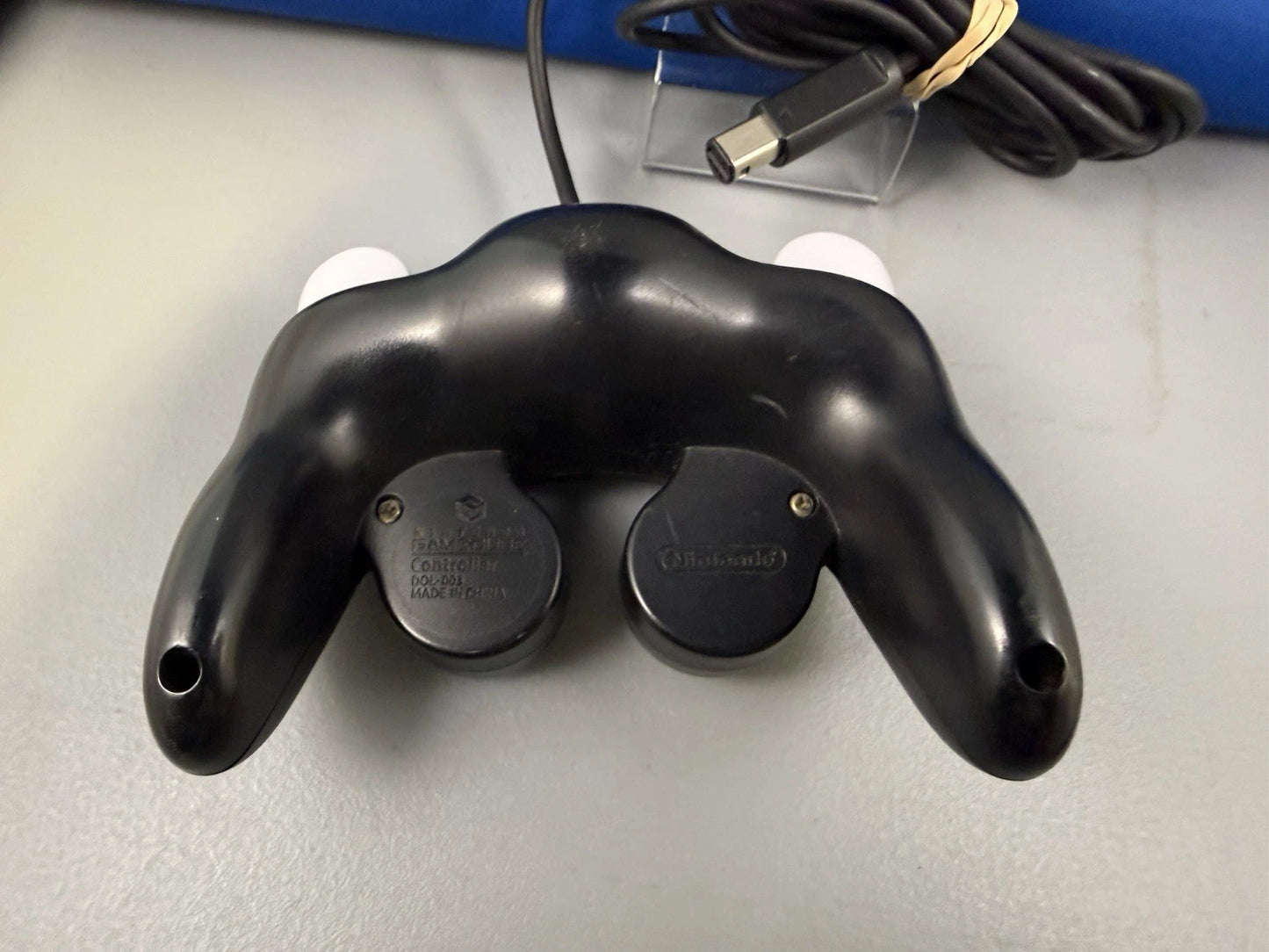 Black Controller DOL-003