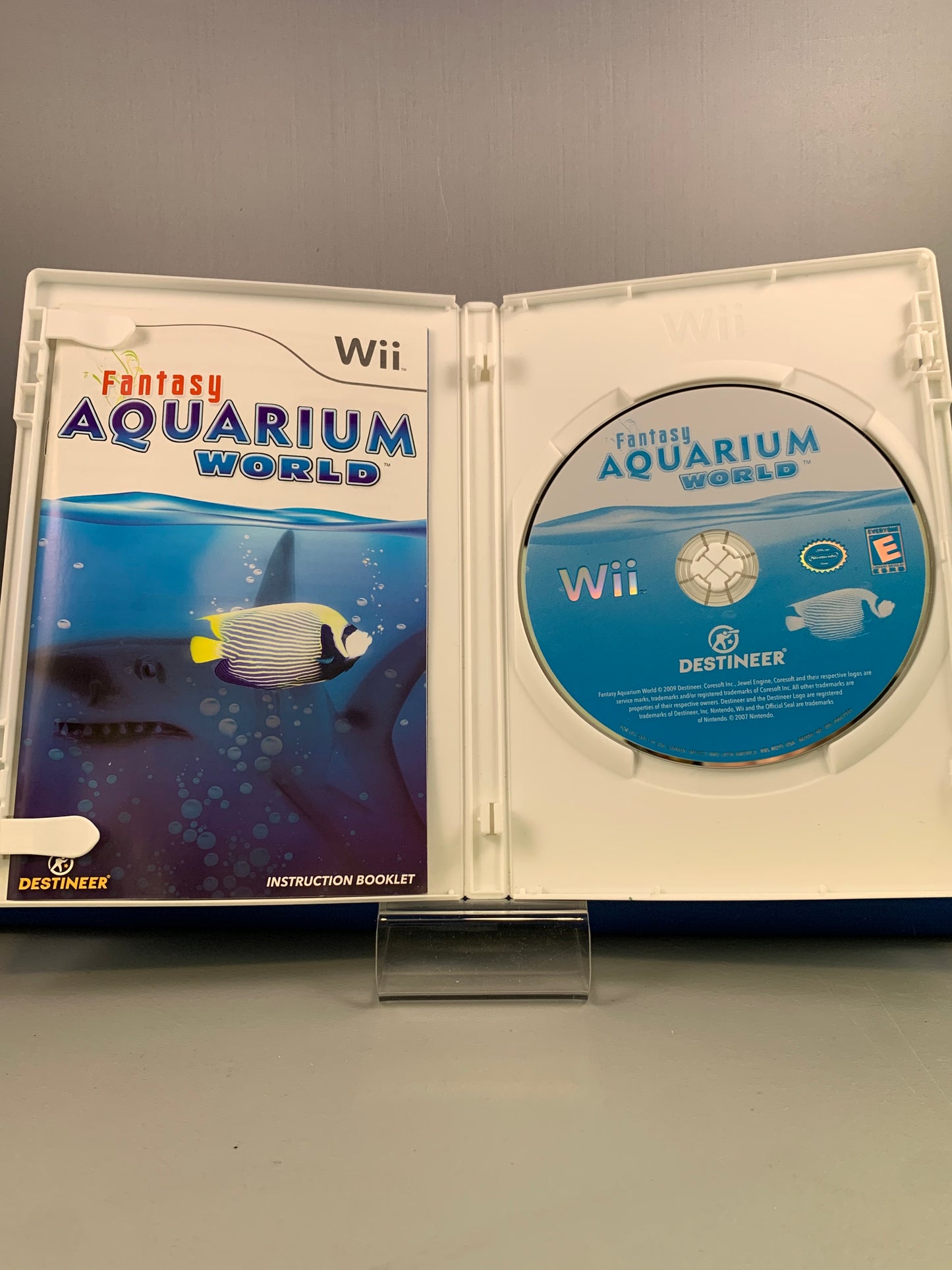 (CIB) Fantasy Aquarium World