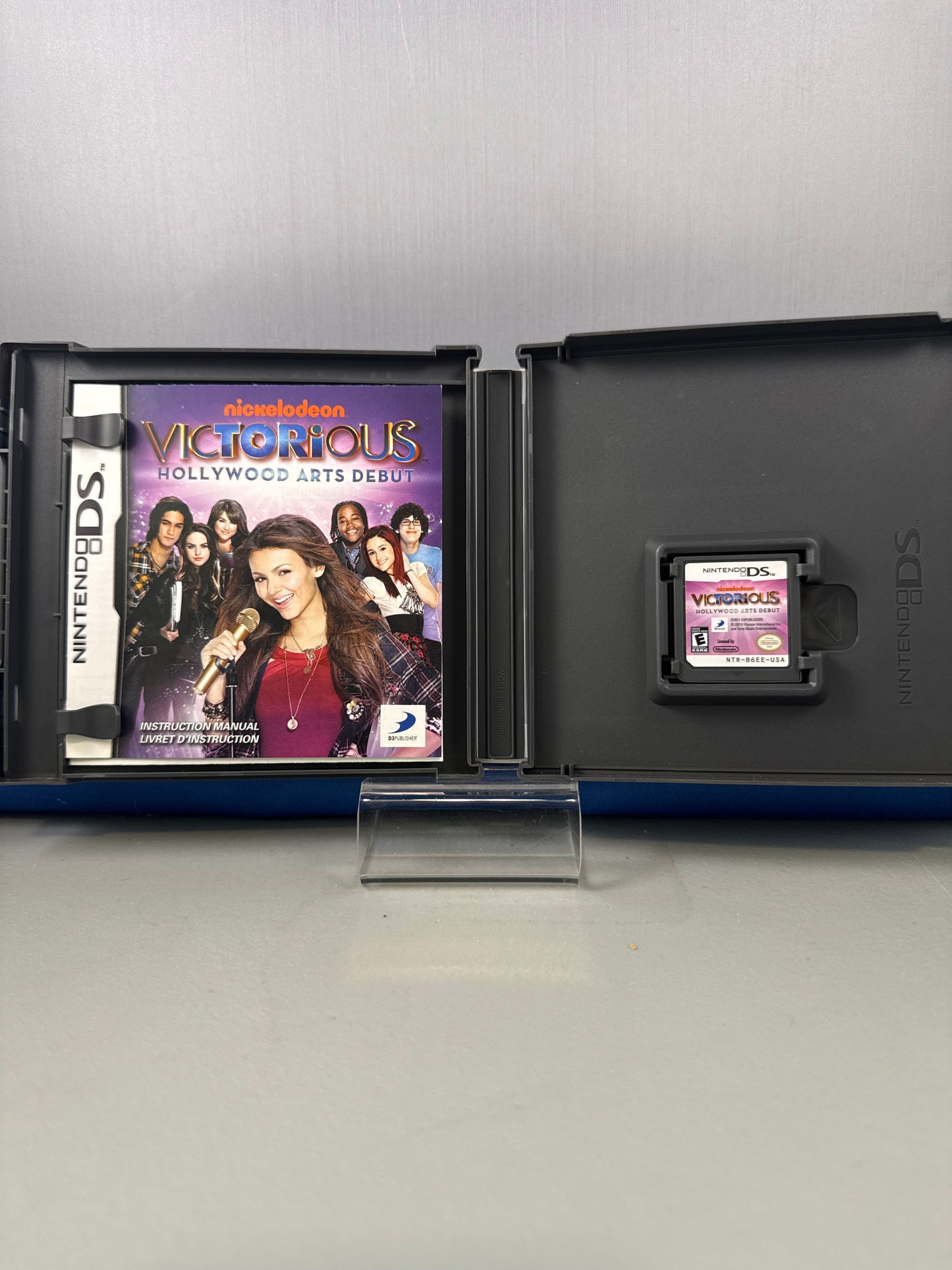 (CIB) Victorious Hollywood Arts Debut