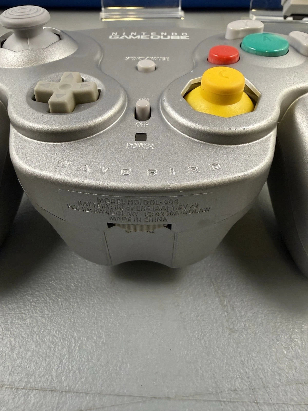 Platinum Nintendo GameCube Wavebird Controller W/ Receiver - DOL-004