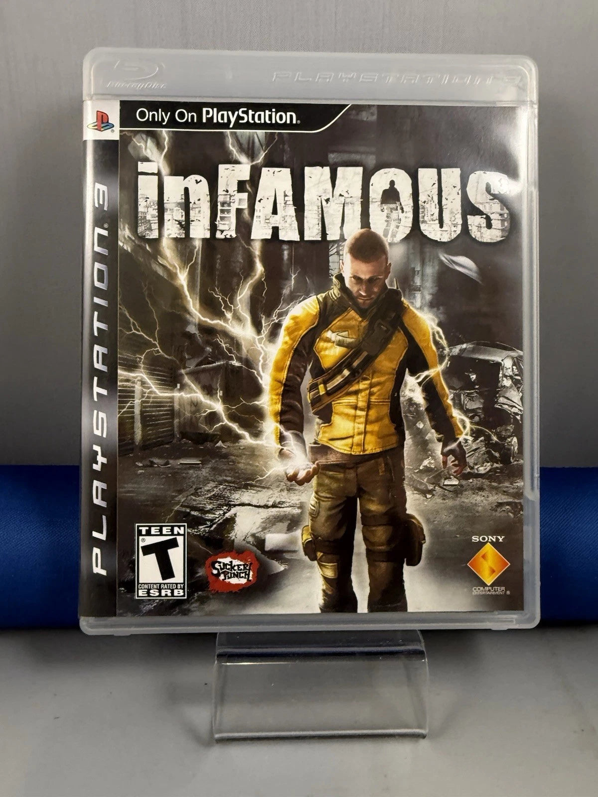 Infamous (CIB) W/ Reg Card