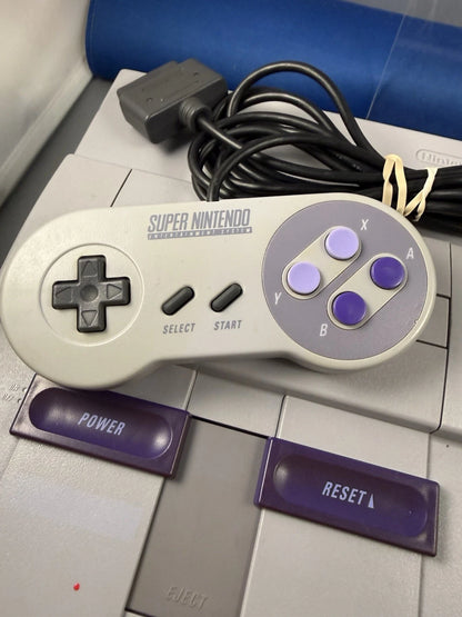 Super Nintendo SNES W/ Controller