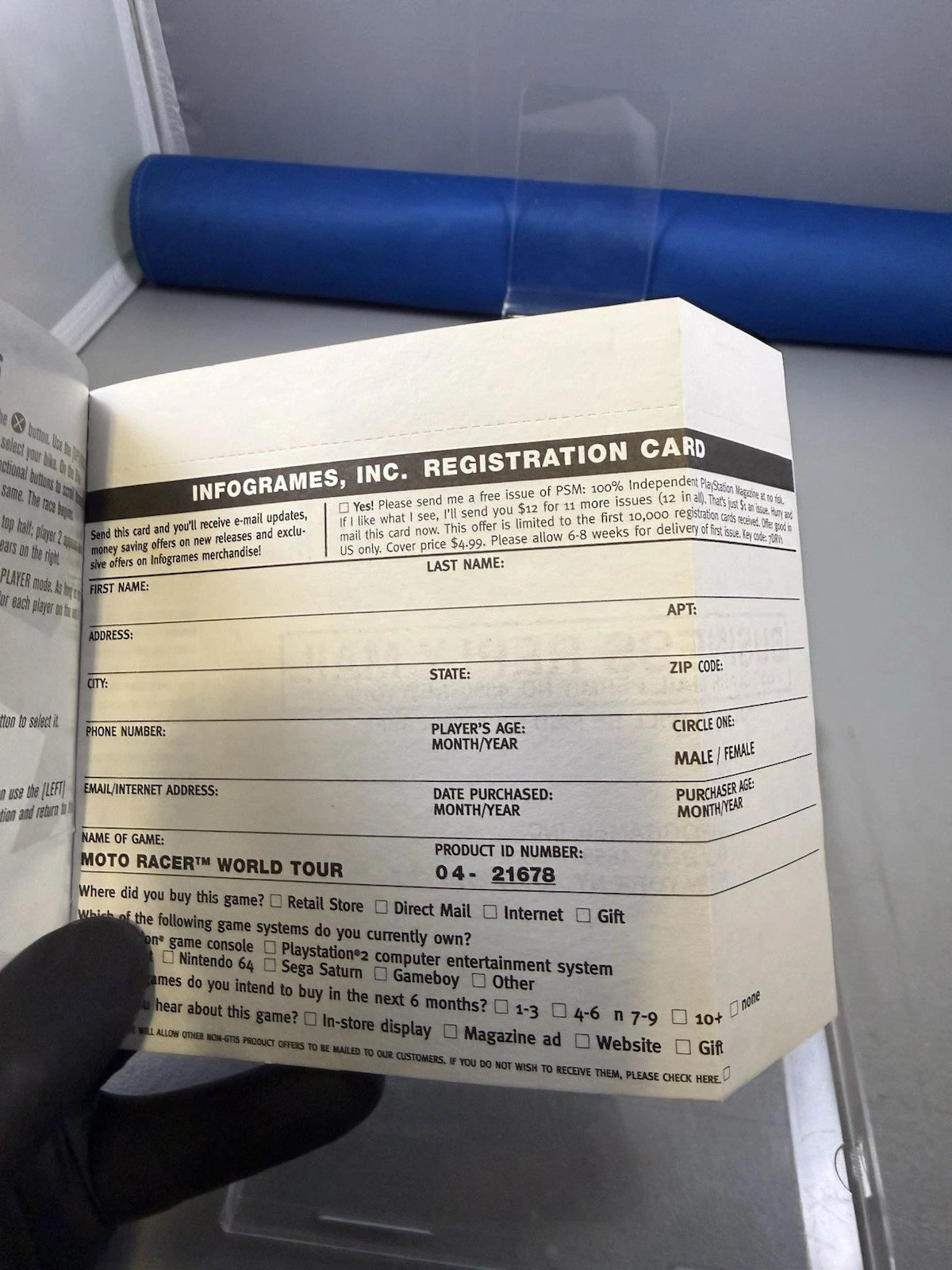 Moto Racer: World Tour (CIB, Reg Card)