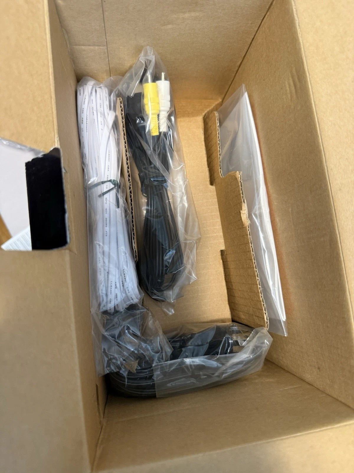 DREAMCAST Gaming System Console HKT-3020 (CIB)