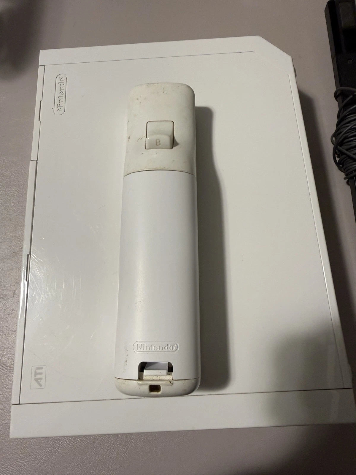 Nintendo Wii W/Controller