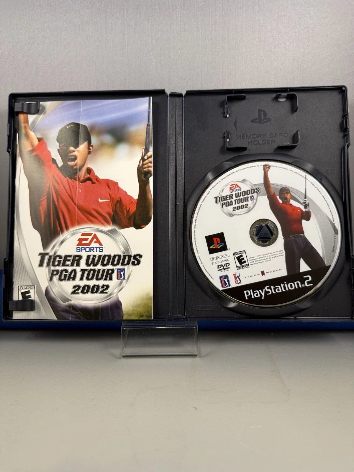 Tiger Woods PGA Tour 2002 (CIB) W/ Reg Card