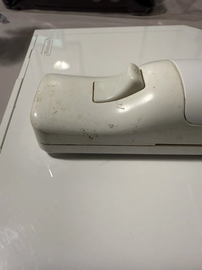 Nintendo Wii W/Controller