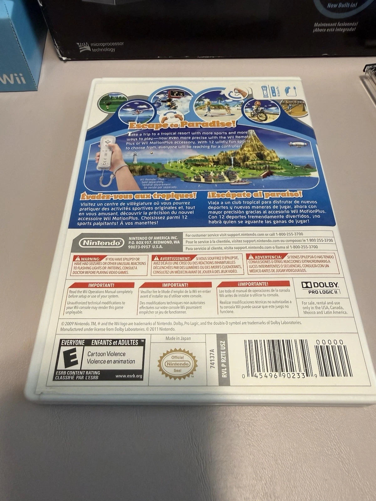 Wii w/ Wii Sports & Wii Sports Resort Bundle (CIB)